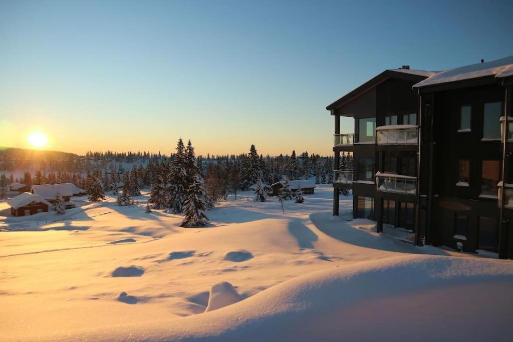 Leilighet Med Panoramautsikt Sjusjoen Innendors Parkering Ngoại thất bức ảnh